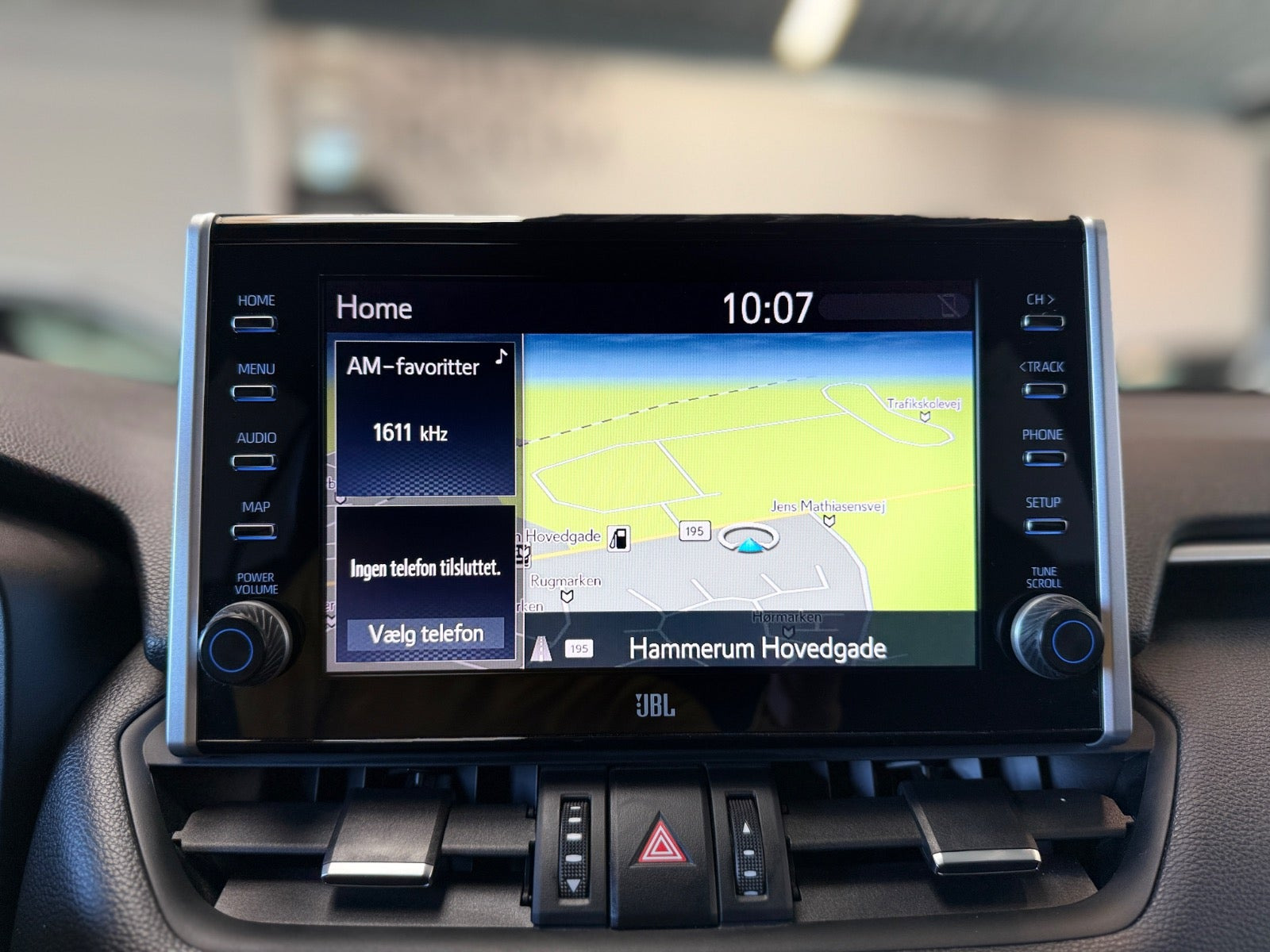 Grå Toyota RAV4 fra 2021