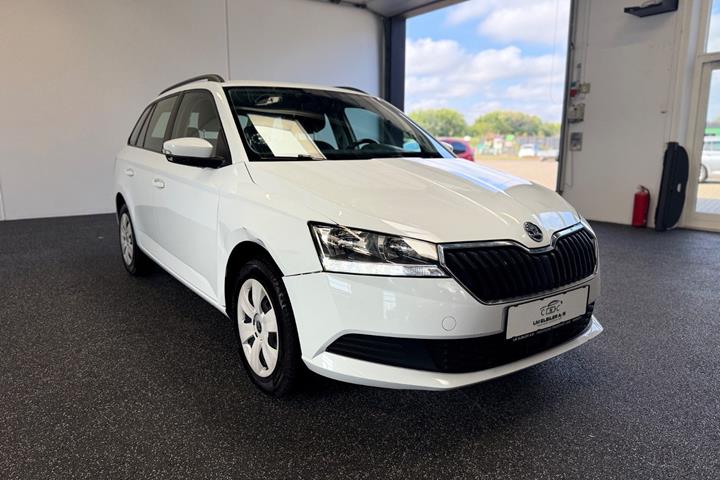 Hvid Skoda Fabia fra 2020
