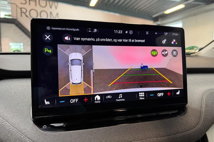Hvid Skoda Enyaq fra 2023