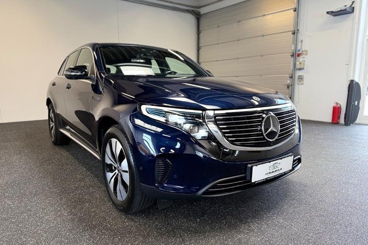 Blå Mercedes EQC400 fra 2020