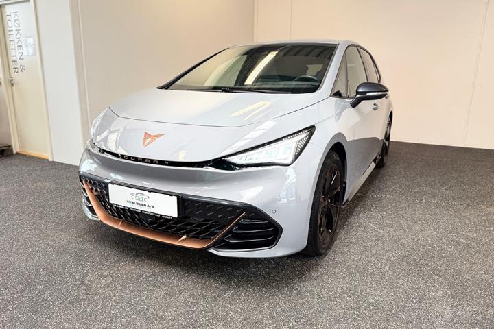 Grå Cupra Born fra 2024