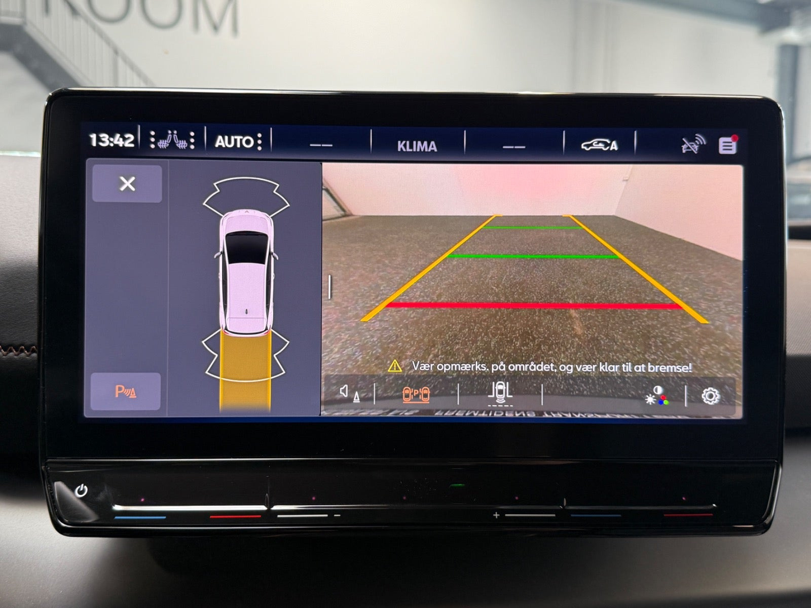 Grå Cupra Born fra 2024