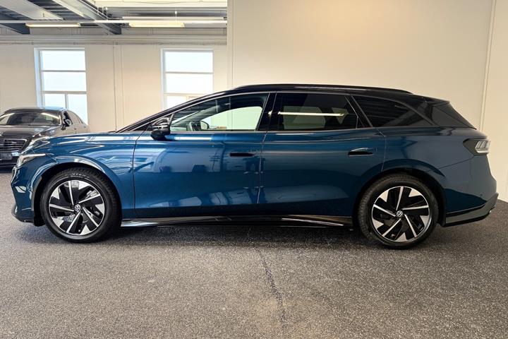 Blå VW ID.7 fra 2025