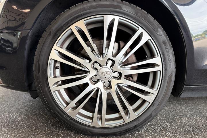 Sort Audi A4 fra 2013