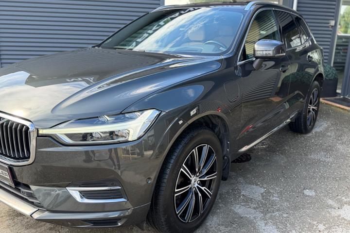 Grå Volvo XC60 fra 2018