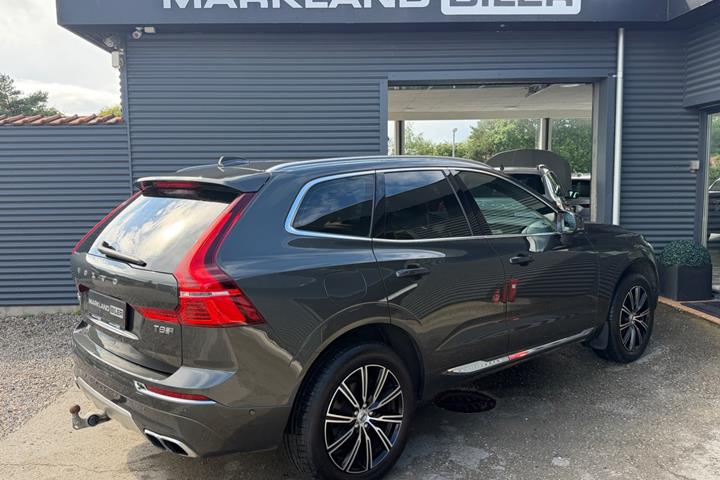 Grå Volvo XC60 fra 2018