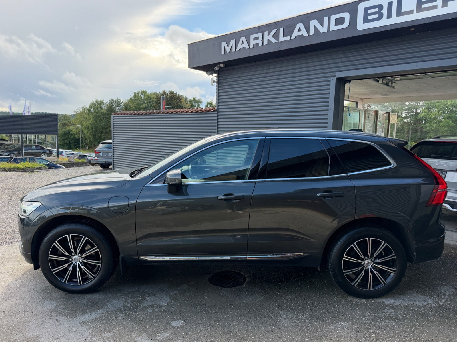 Grå Volvo XC60 fra 2018