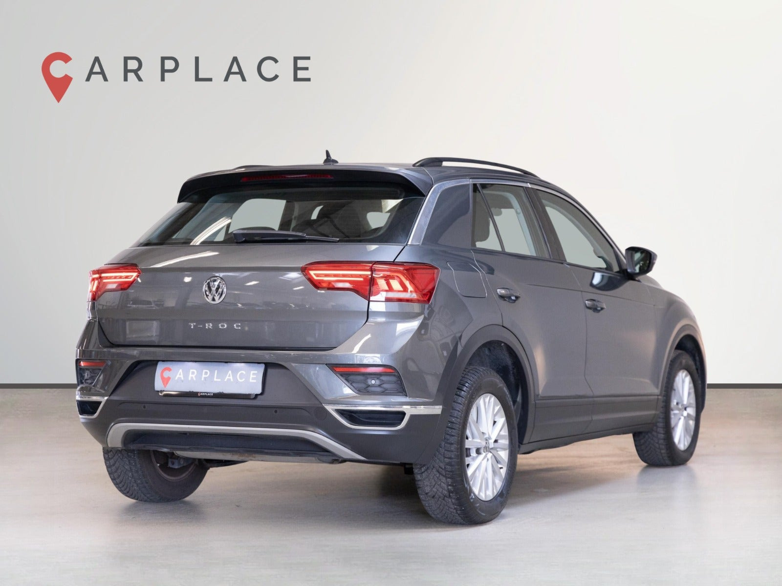 Grå VW T-Roc fra 2019