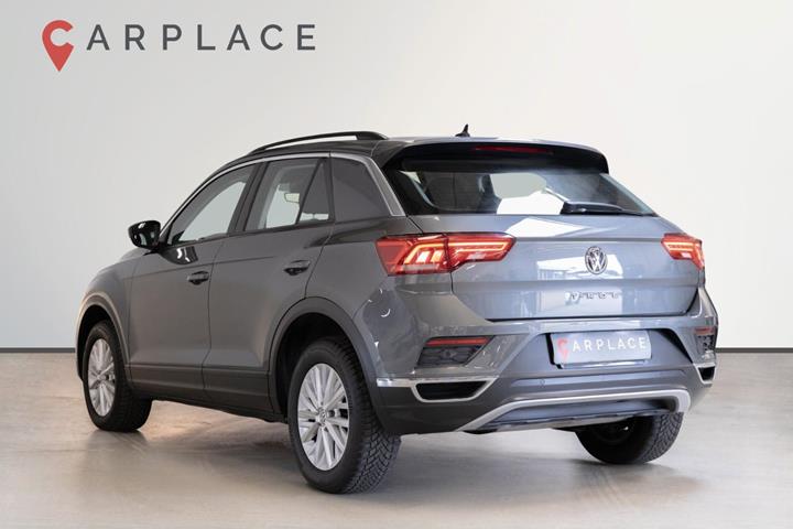 Grå VW T-Roc fra 2019