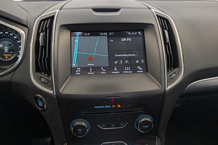 Beige Ford S-MAX fra 2019