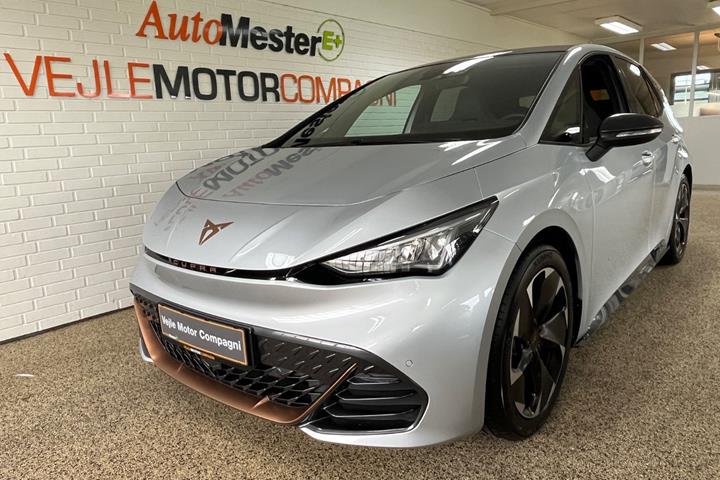 Sølv Cupra Born fra 2022