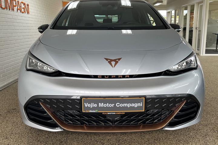 Sølv Cupra Born fra 2022