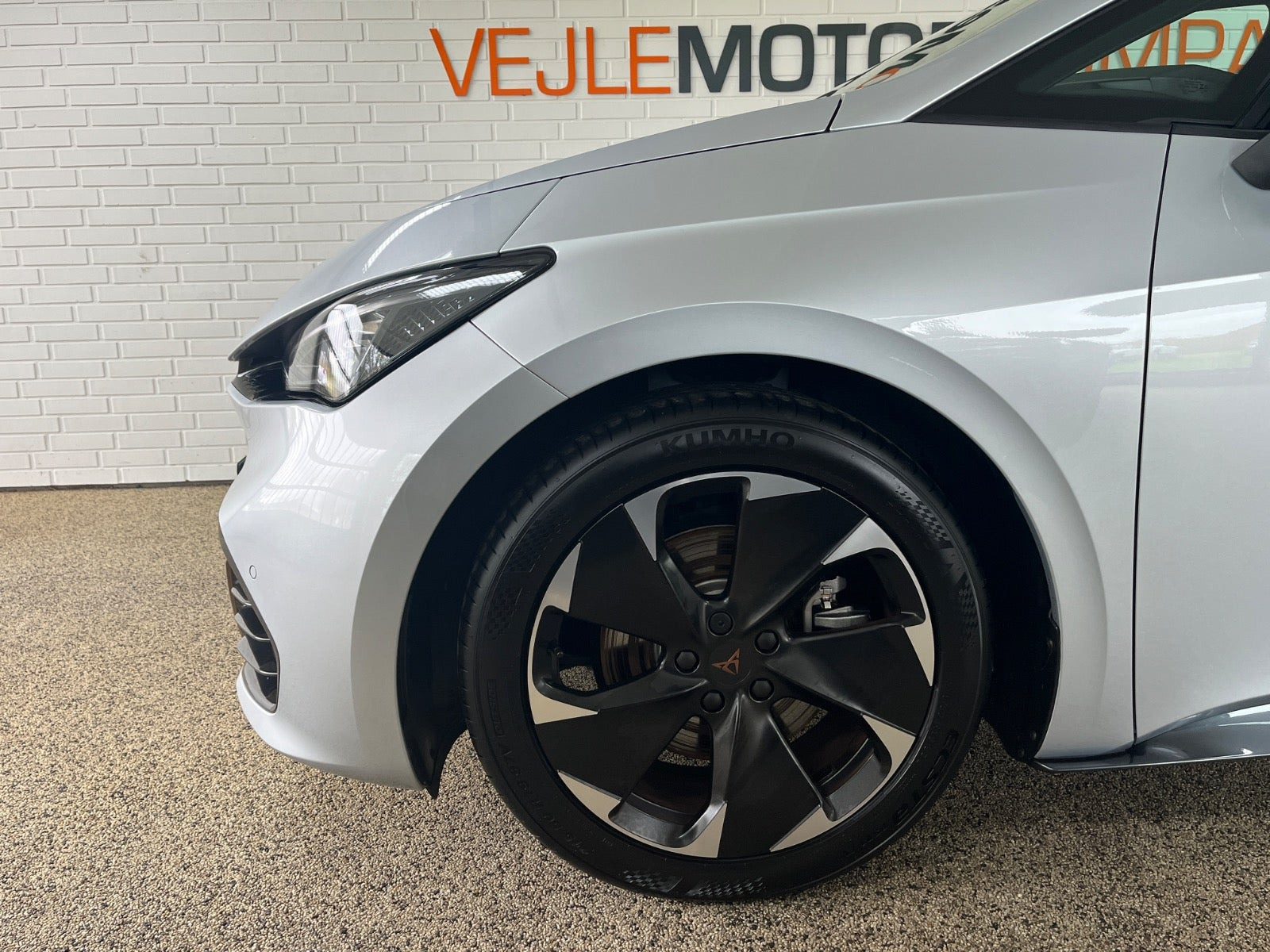 Sølv Cupra Born fra 2022