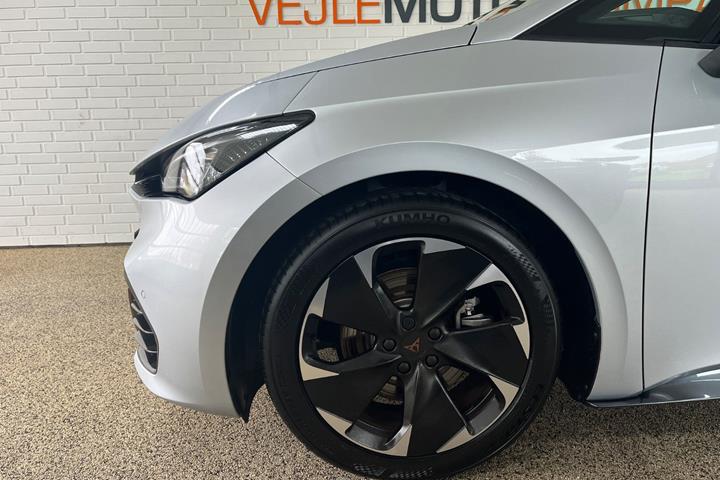 Sølv Cupra Born fra 2022