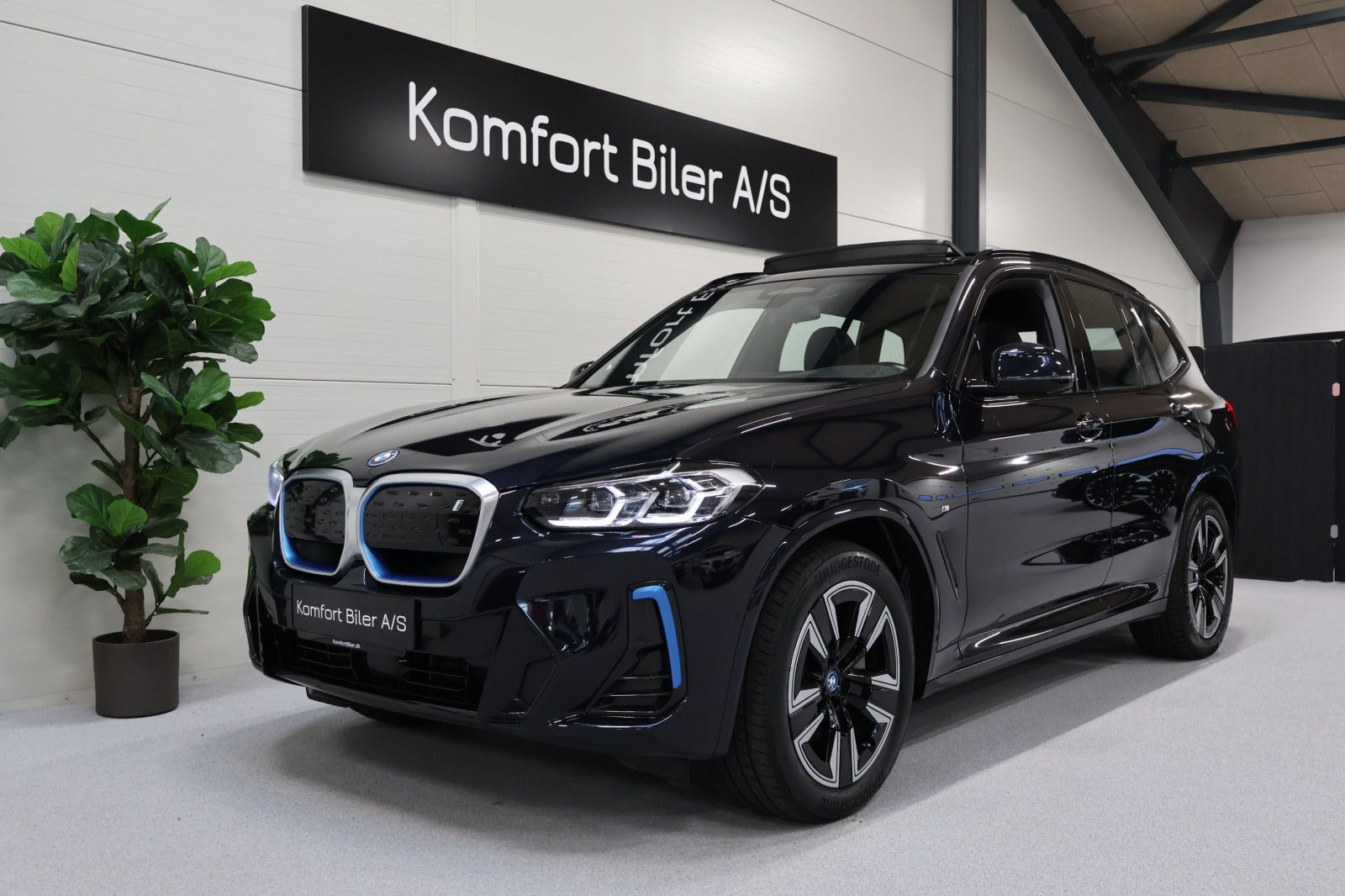 BMW iX3 Charged M-Sport