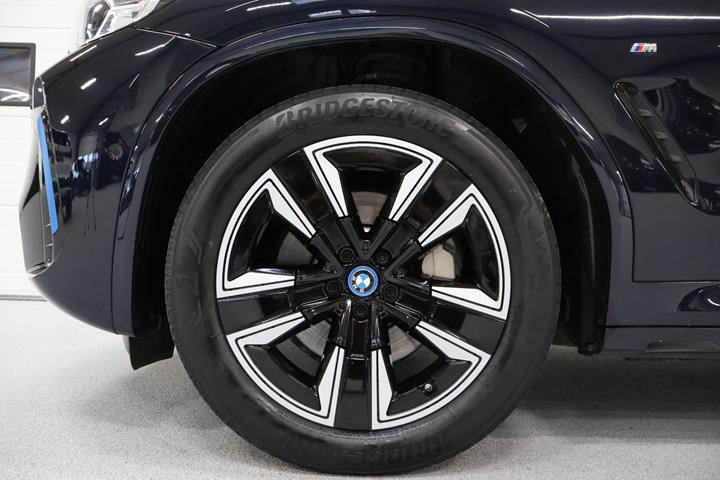 Sort BMW iX3 fra 2022