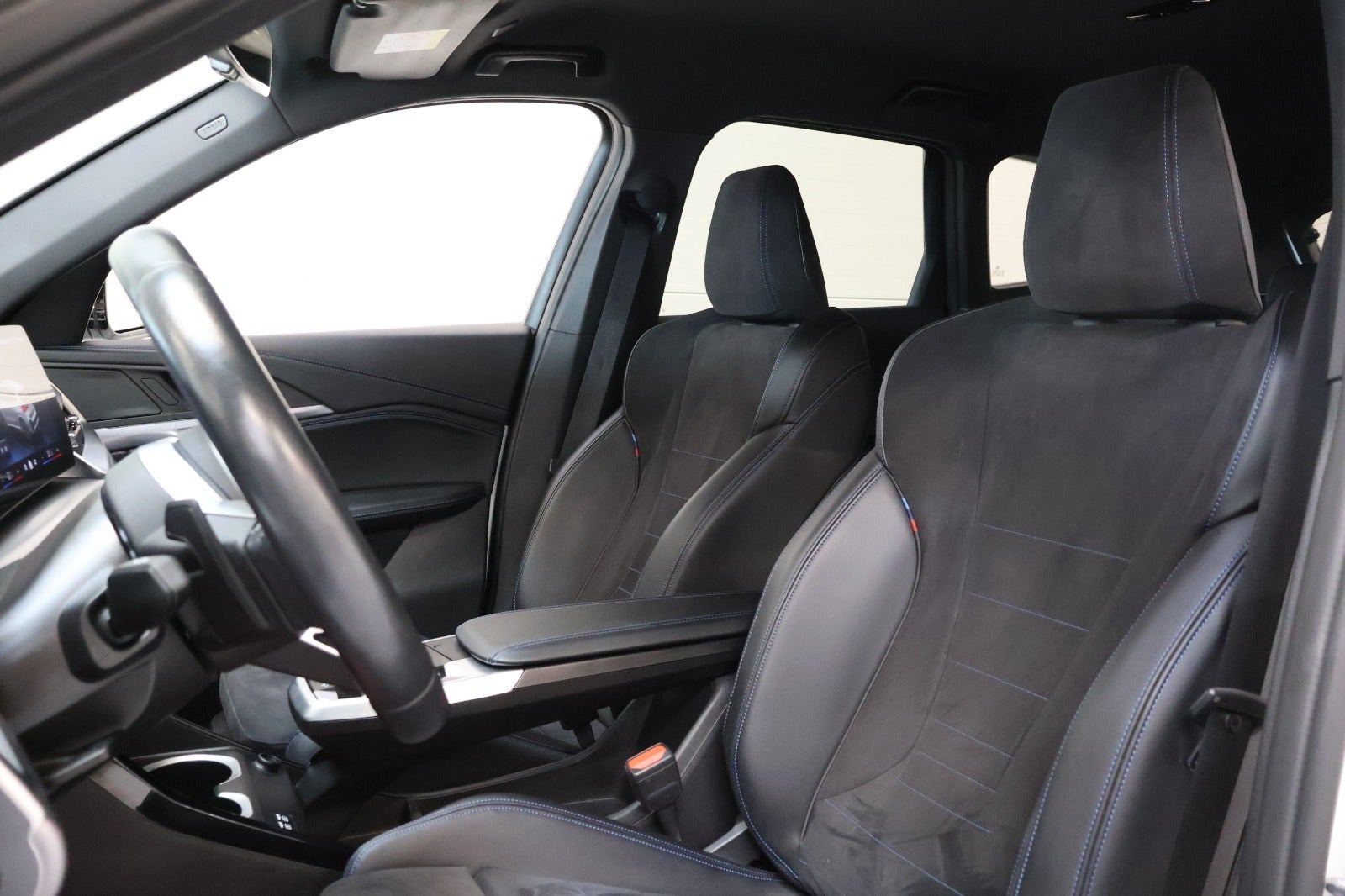 Hvid BMW iX1 fra 2024