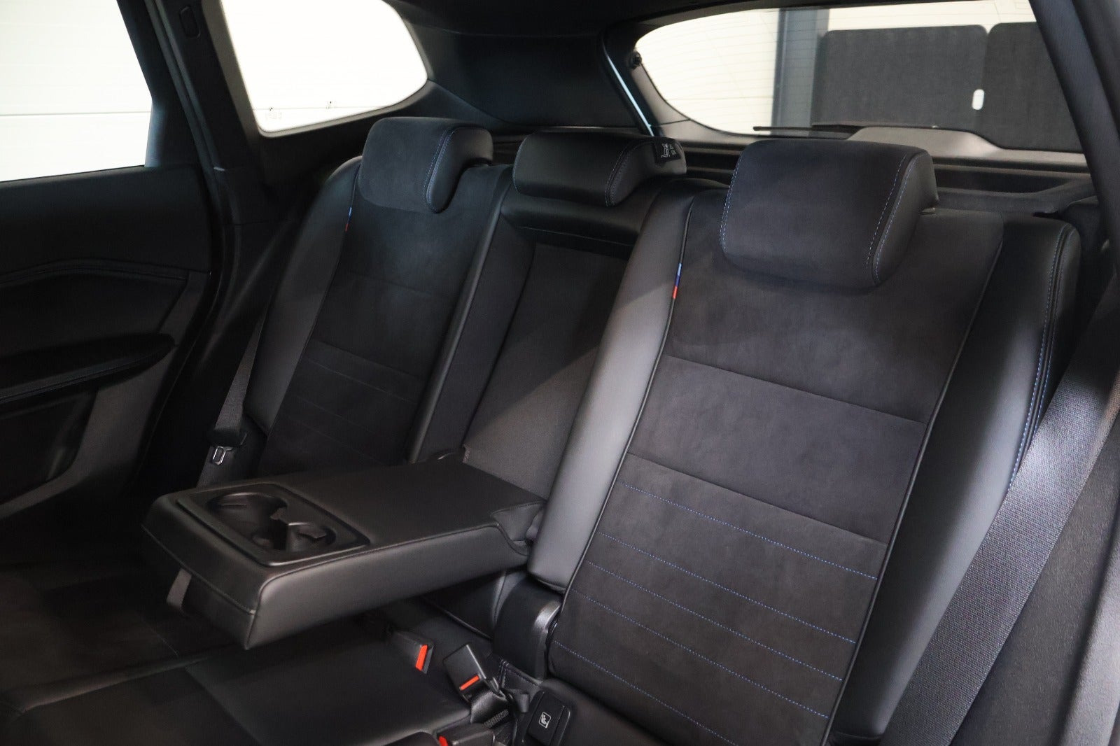 Hvid BMW iX1 fra 2024