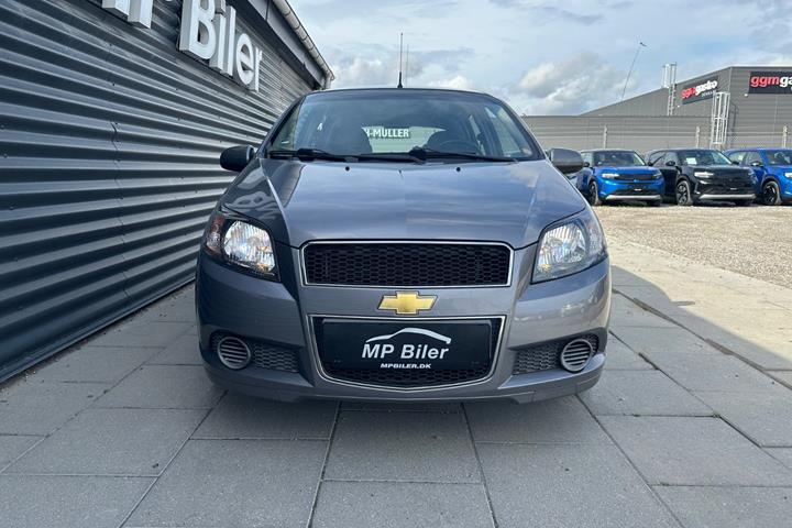 Grå Chevrolet Aveo fra 2011