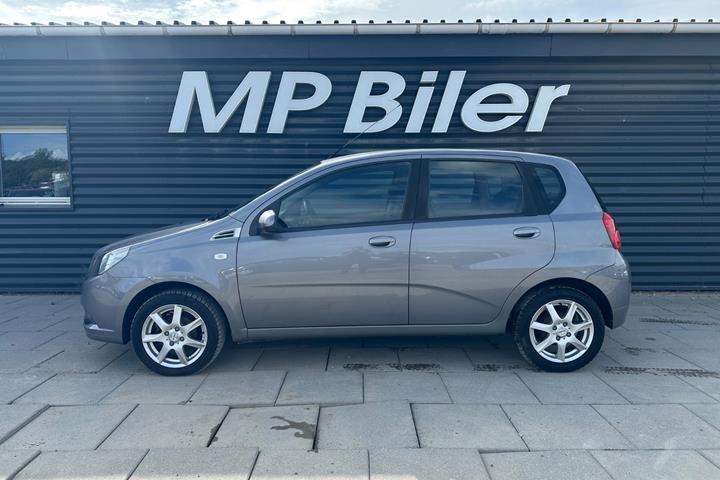 Grå Chevrolet Aveo fra 2011