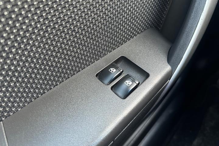 Grå Chevrolet Aveo fra 2011