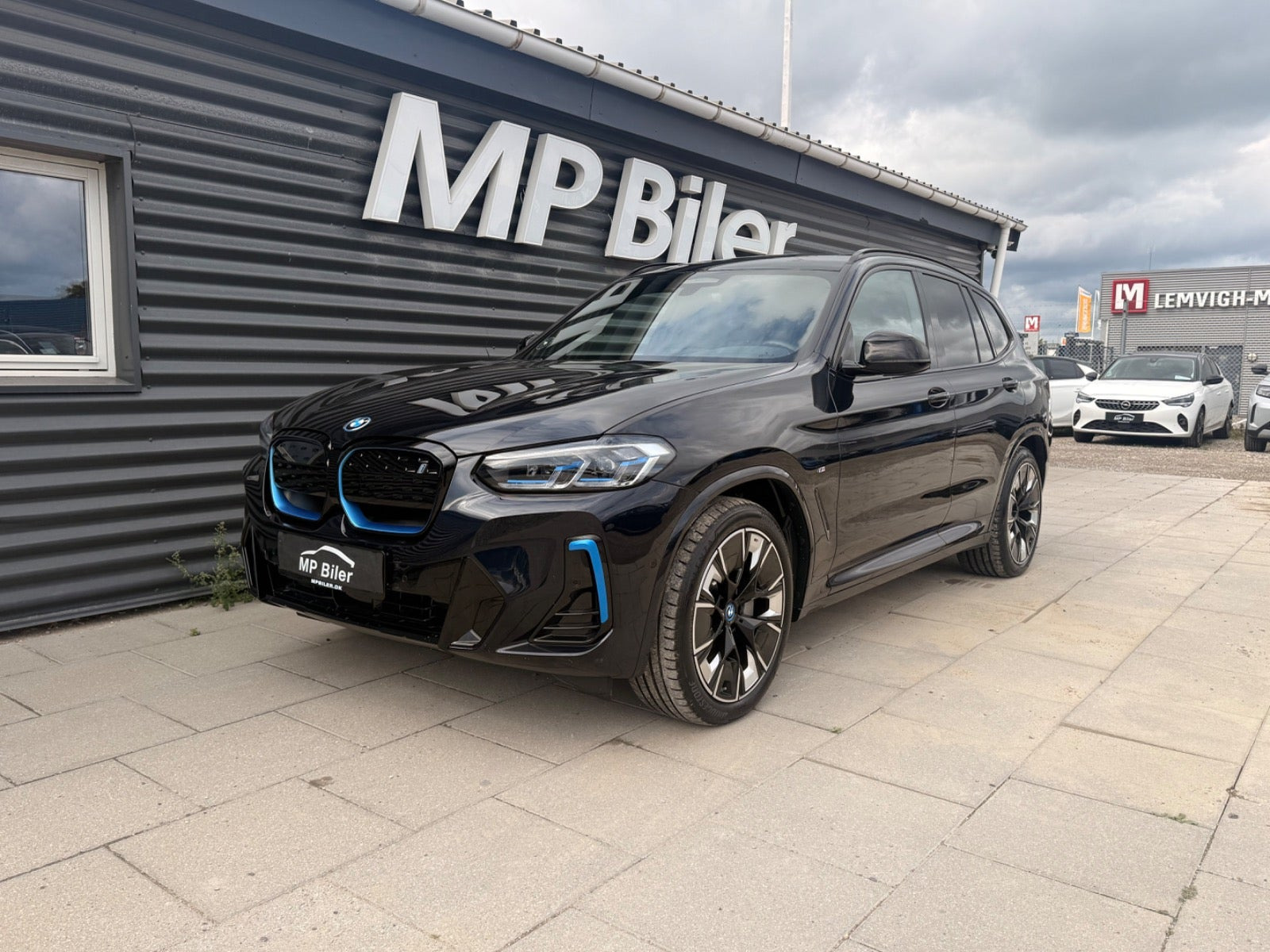 BMW iX3 Charged Plus M-Sport