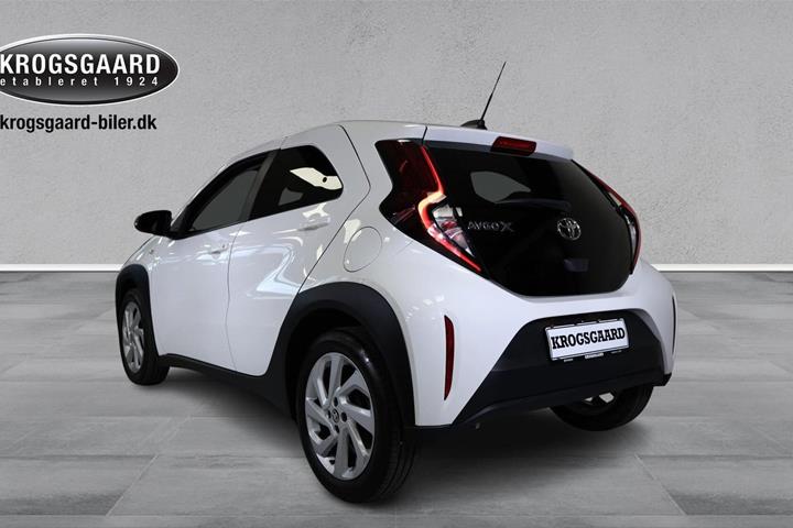 Hvid Toyota Aygo X fra 2022