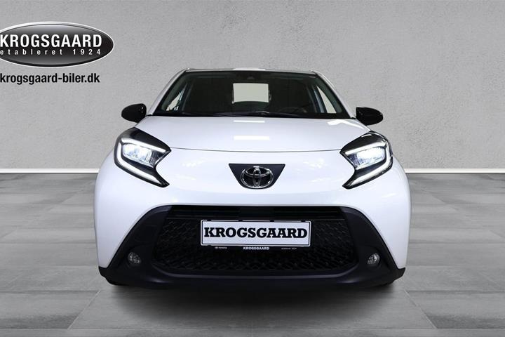Hvid Toyota Aygo X fra 2022
