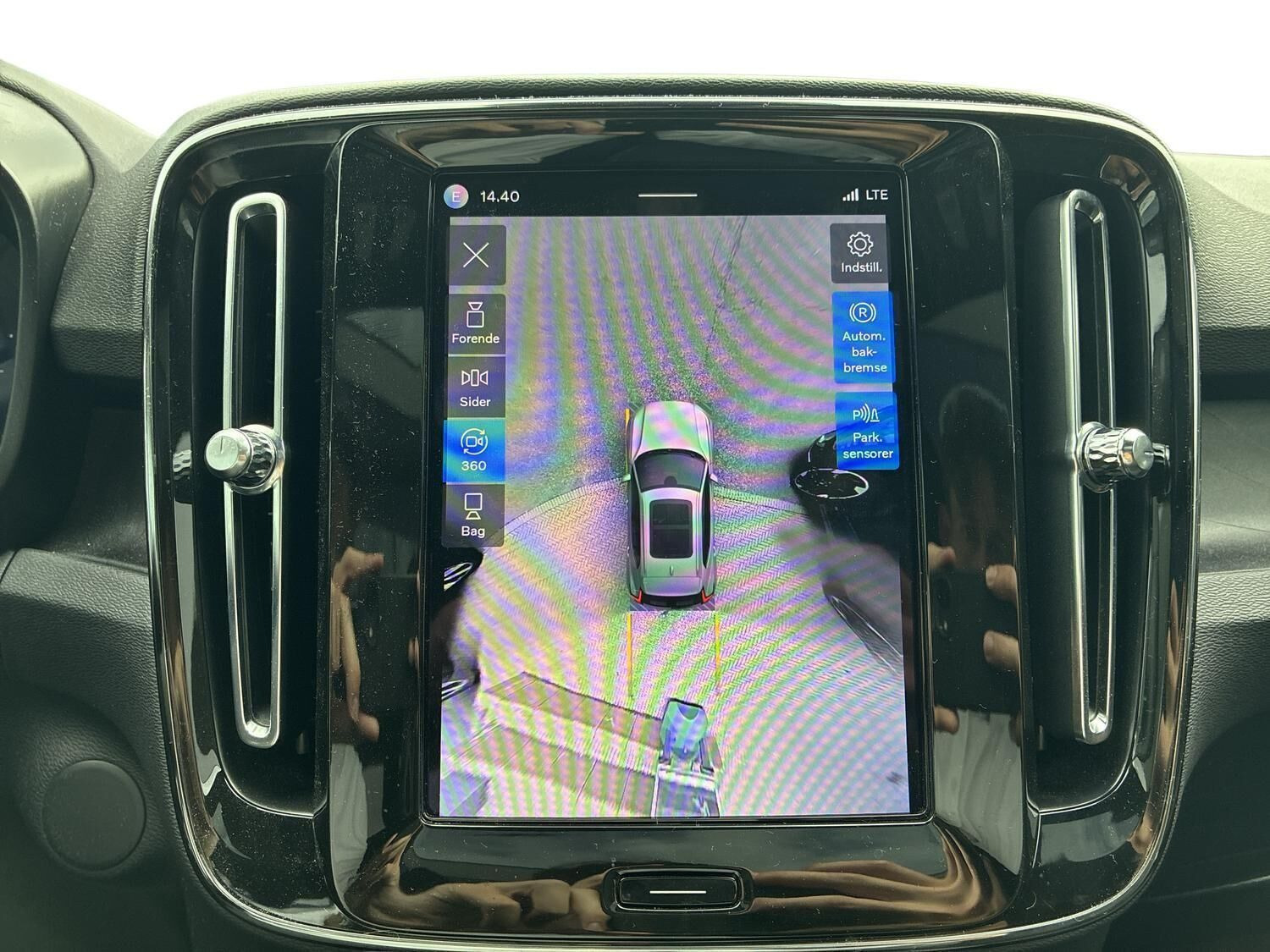 Hvid Volvo XC40 fra 2024