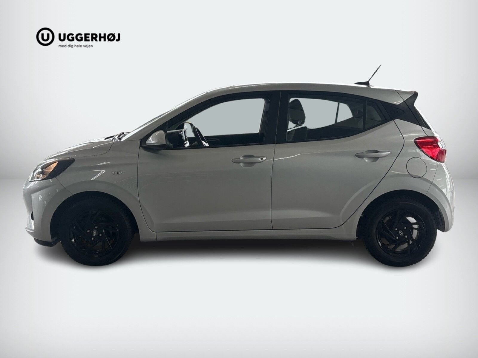 Sølv Hyundai i10 fra 2022