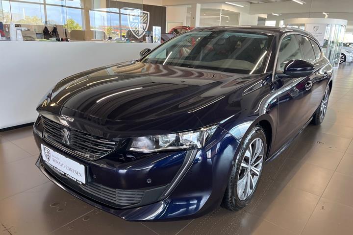 Blå Peugeot 508 fra 2020