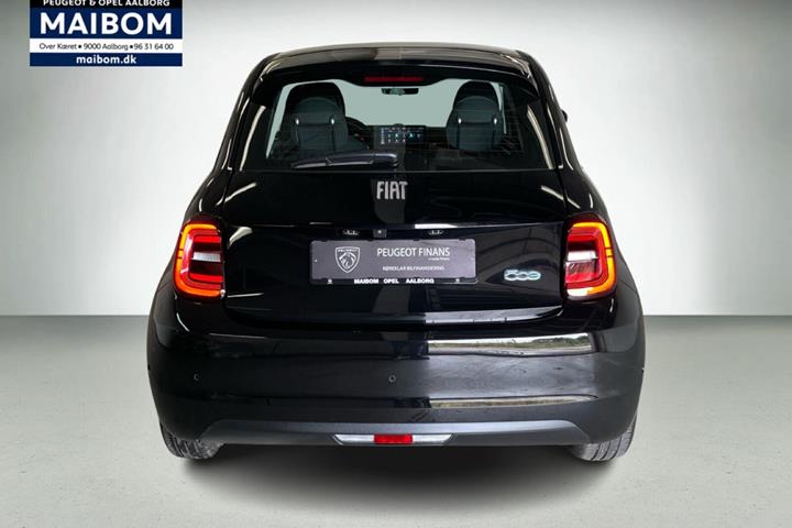 Sort Fiat 500e fra 2023
