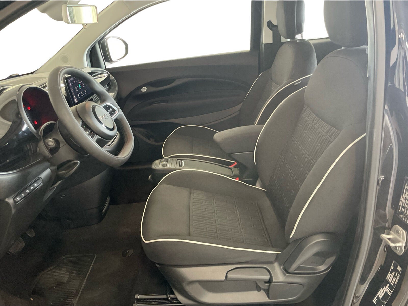 Sort Fiat 500e fra 2023