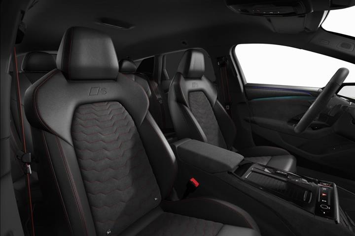 Hvid Audi S6 e-tron fra 2025