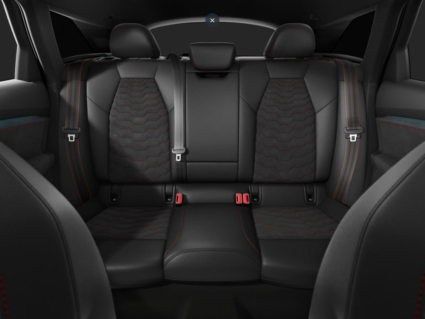 Hvid Audi S6 e-tron fra 2025
