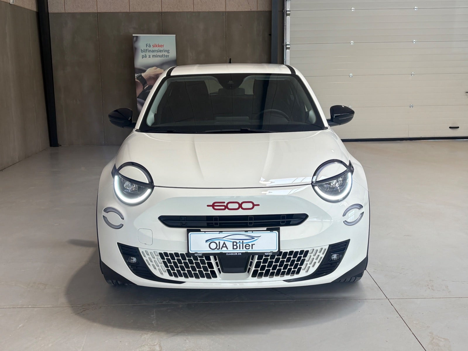 Hvid Fiat 600e fra 2024