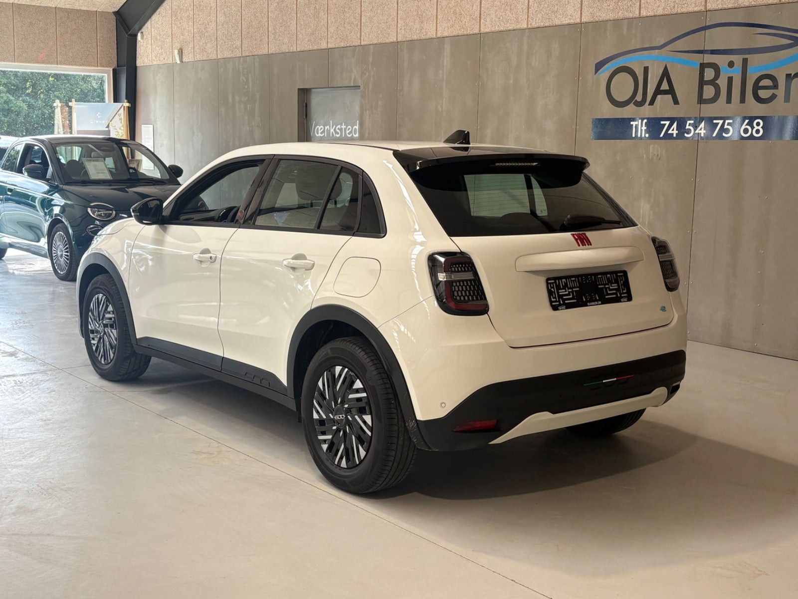 Hvid Fiat 600e fra 2024