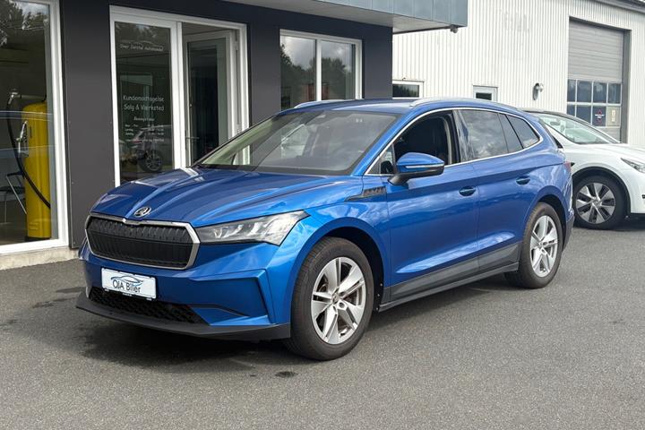 Blå Skoda Enyaq fra 2022