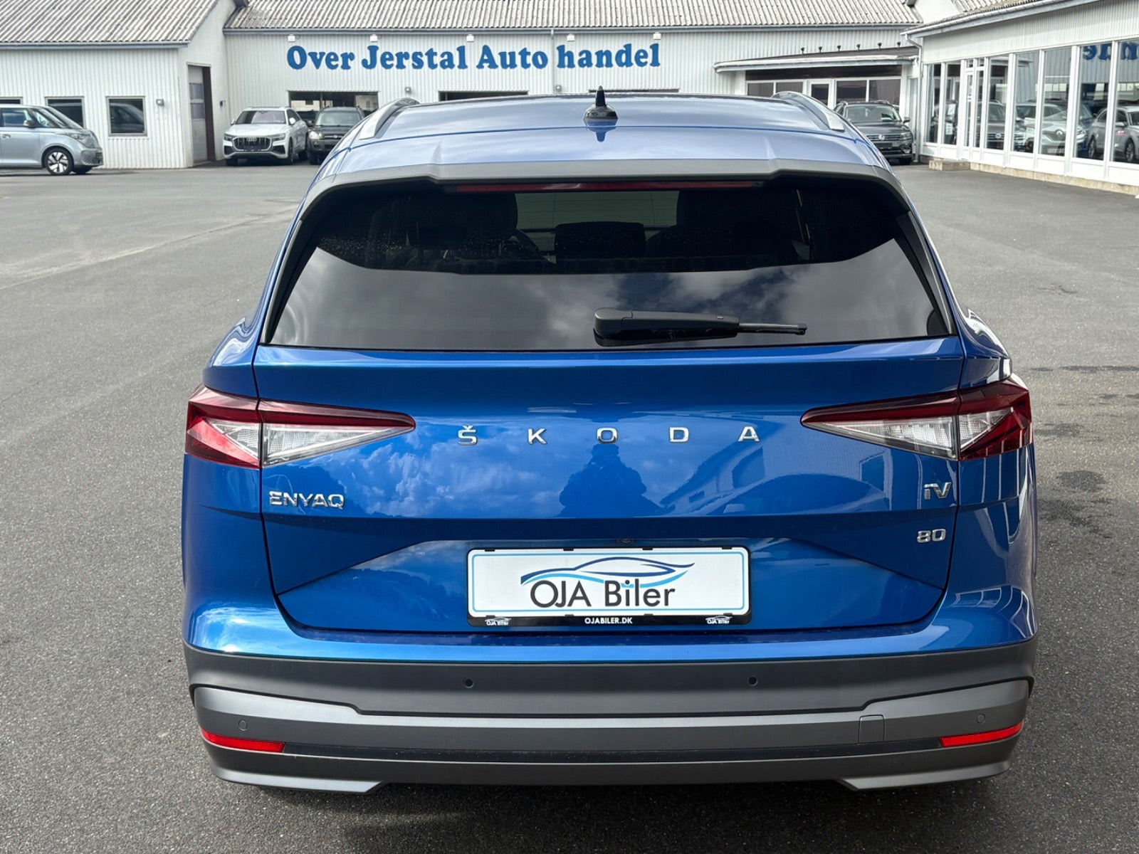 Blå Skoda Enyaq fra 2022