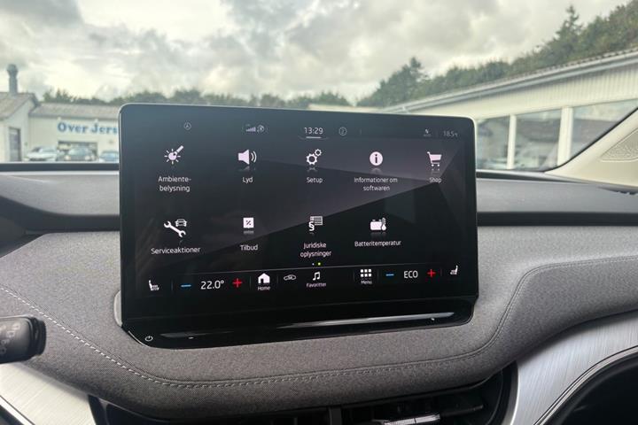 Blå Skoda Enyaq fra 2022