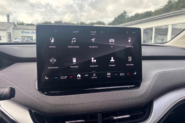 Blå Skoda Enyaq fra 2022