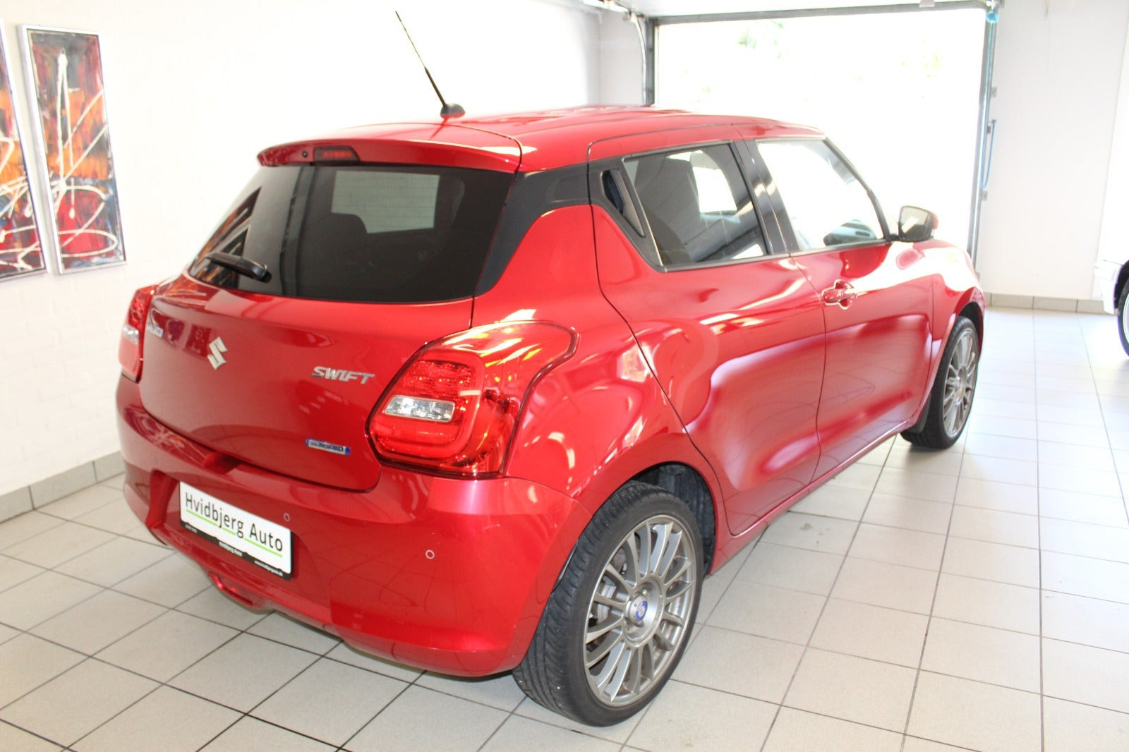 Grå Suzuki Swift fra 2020