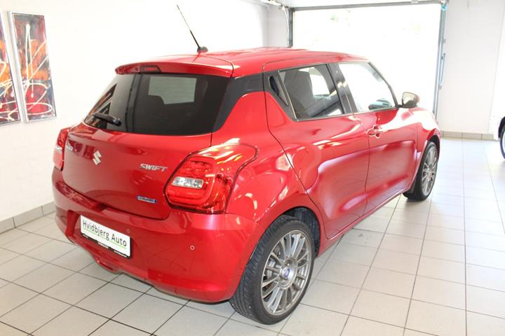 Grå Suzuki Swift fra 2020