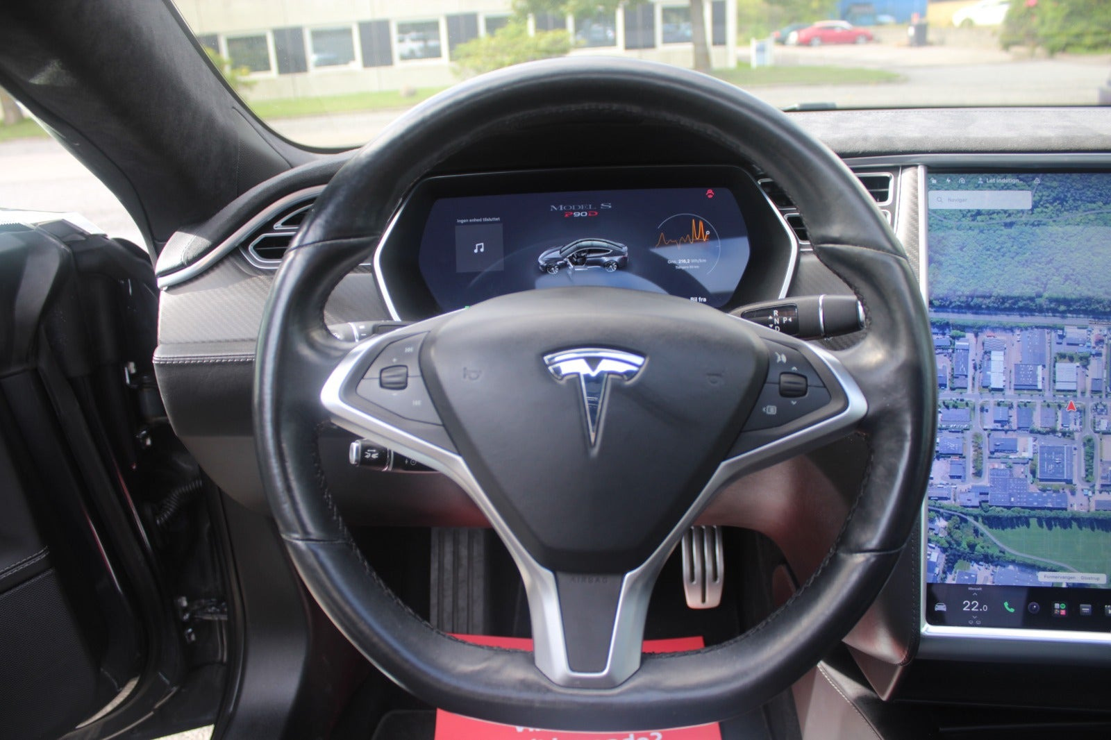 Grå Tesla Model S fra 2015