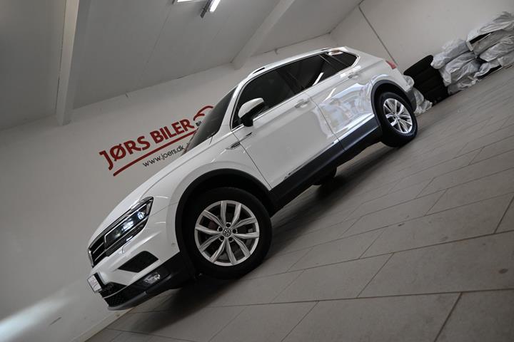 Hvid VW Tiguan Allspace fra 2019