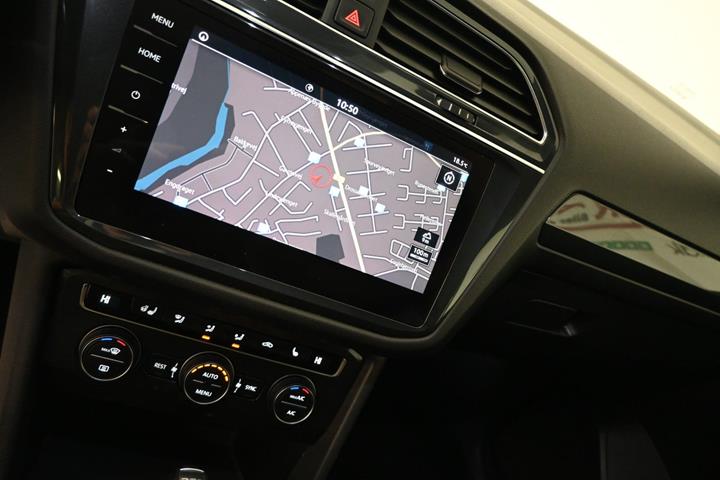 Hvid VW Tiguan Allspace fra 2019