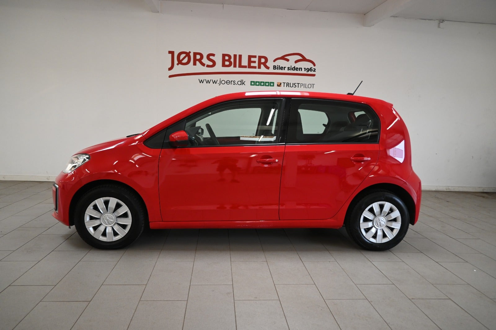 Rød VW E-UP! fra 2021