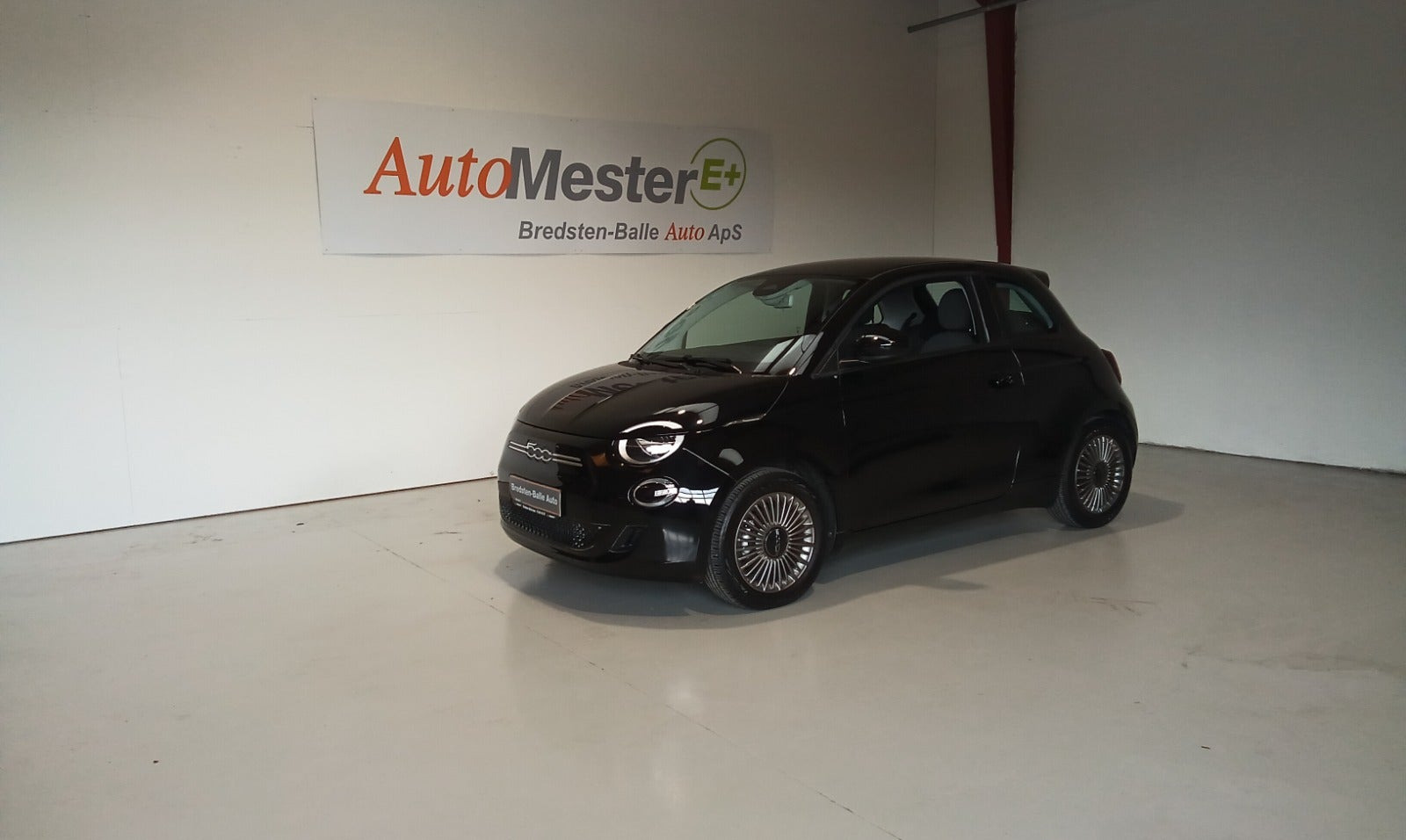 Sort Fiat 500e fra 2023