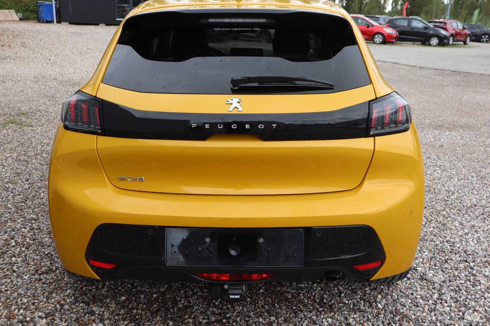 Gul Peugeot 208 fra 2021