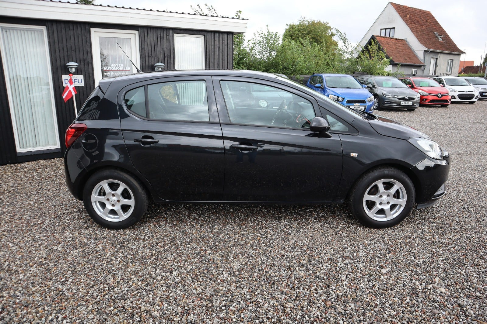 Sort Opel Corsa fra 2015